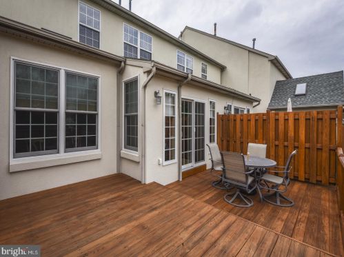 167 Meadow View Ln, Lansdale PA  19446-5930 exterior