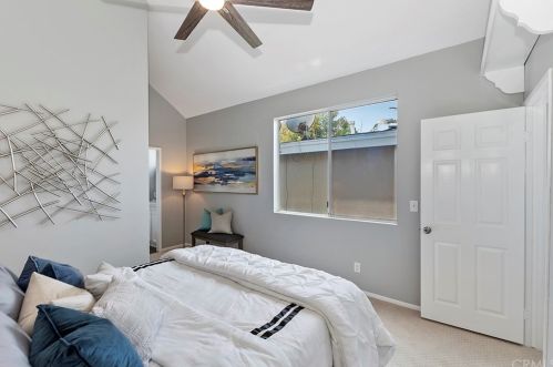 126 33 St, Newport Beach CA  92663-3028 exterior