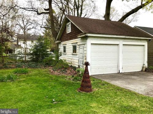 6 Lexington Ave, Camden NJ  08109-2014 exterior