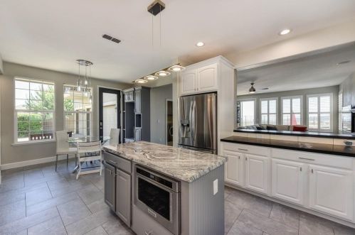 1573 Terracina Dr, Folsom CA  95762-5407 exterior