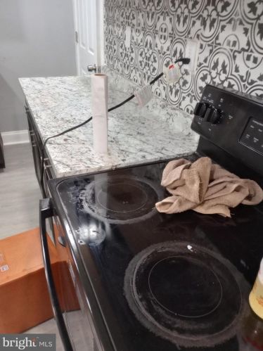 541 Billings Ave, West Deptford NJ  08066-1161 exterior