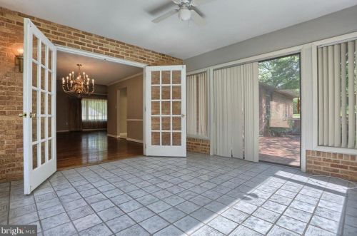838 Kiehl Dr, Lemoyne PA  17043-1205 exterior