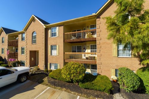 24 Highland Meadows Cir, Newport, KY 41076-3728