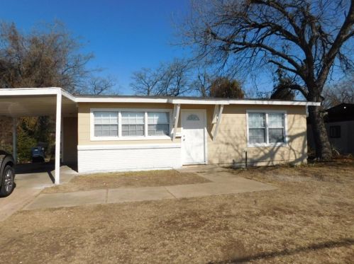 6037 Ramey Ave, Fort Worth, TX 76112-7930