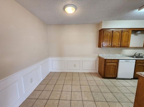 1010 Mitchell Ln, Burleson TX  76028-6452 exterior