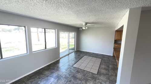 7540 College Dr, Phoenix, AZ 85033-1229