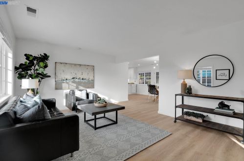 7605 Millbrook Ave, Pleasanton, CA 94568-1401