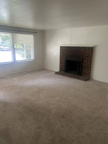 678 Blue Ridge Rd, Pittsburgh, PA 15239-2718