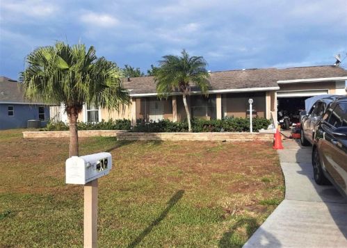 419 Avens St, Fort Pierce, FL 34983-8656