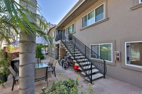 2019 Oliver Ave, San Diego CA 92109-5543 exterior