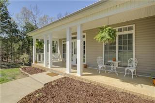 1620 Apple Valley Rd, Clarksville, TN 37043-7988