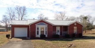 7011 Magnolia Ln, Nunnelly, TN 37137-3763