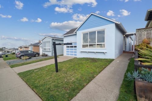 667 Skyline Dr, Daly City CA  94015-4622 exterior