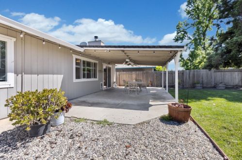 6747 Sun Brae Ct, Rio Linda CA  95673-3276 exterior