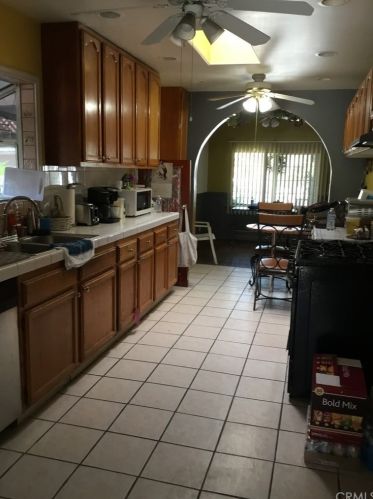 6438 Camellia Ave, North Hollywood CA  91606-2611 exterior