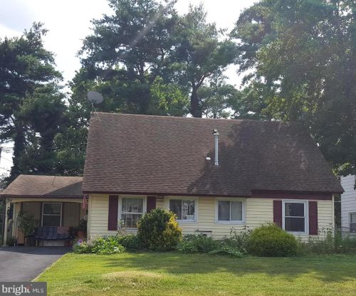 54 Bayberry Ln, Willingboro NJ  08046-1608 exterior