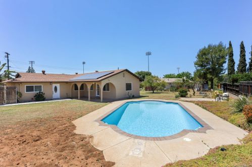 1970 Granite Hills Dr, El Cajon CA  92019-2043 exterior