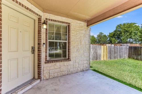 141 Olson Cv, Uhland, TX 78640-5999
