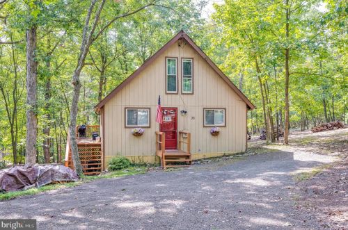 36 Ottawa Trl, Hedgesville, WV 25427-7017