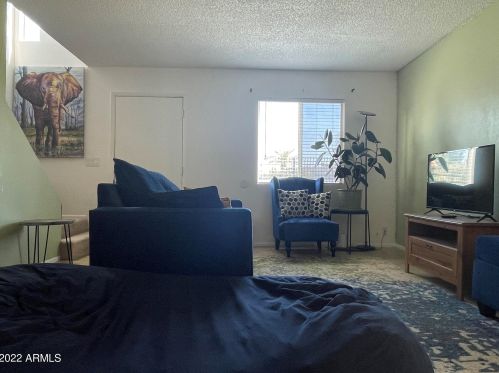 7527 47th Ln, Glendale AZ  85301-1576 exterior