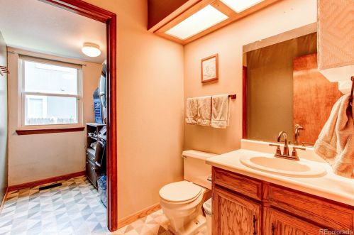 16034 Loyola Dr, Denver CO 80013-3315 exterior