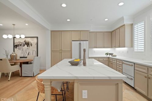 8 Nautical Mile Dr, Newport Beach CA  92663-2784 exterior