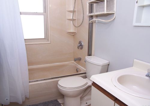 20 Panamoka Trl, Panamoka NY  11961-2202 exterior