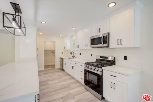 130 La Plaza Dr, La Habra CA  90631-4449 exterior