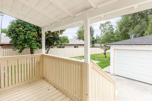 596 Mountain View St, Altadena CA  91001-4921 exterior