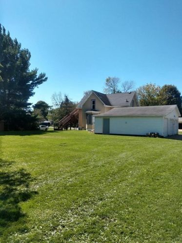 213 Grant St, Augusta, WI 54722-9235