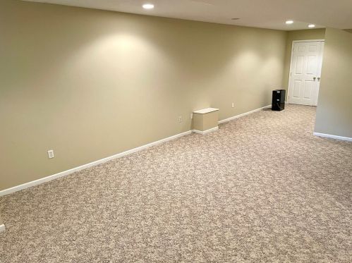 3320 Long Branch Dr, New Castle PA  16105-2926 exterior