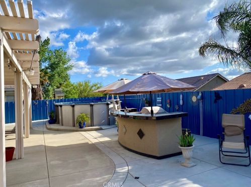 1187 Brookmeade Cir, Beaumont CA  92223-7024 exterior