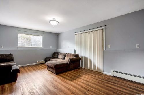 106 Rolling Meadows Rd, Middletown NY  10940-2606 exterior