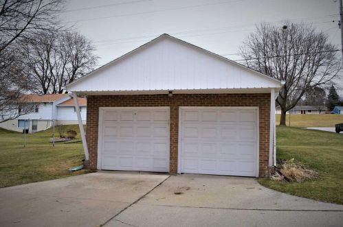 359 Bader St, Green Bay, WI 54302-3365