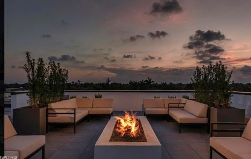 850 Central Ave, Naples FL  34102-6030 exterior