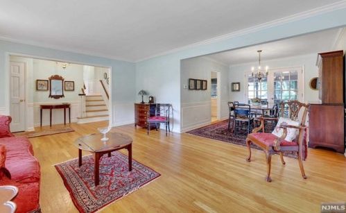 243 Burnside Pl, Ridgewood NJ  07450-1701 exterior