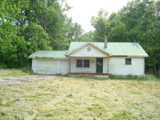 321 Louis Ave, Monterey, TN 38574-1035
