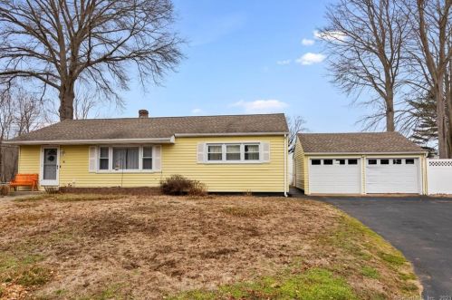 48 Brill Ave, Waterford, CT 06385-2003