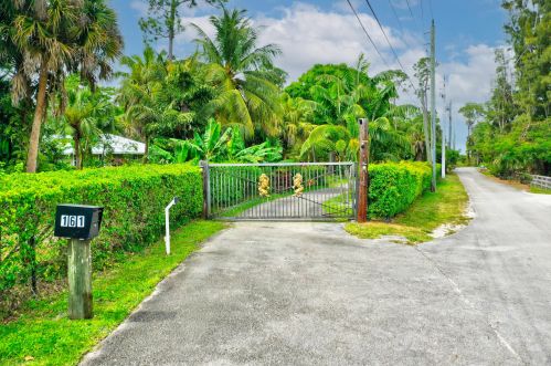 161 Elaine Rd, West Palm Beach, FL 33413-2312