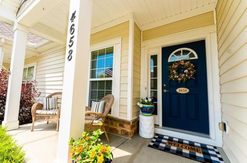 4658 Newport Loop, Darbydale OH  43123-8192 exterior