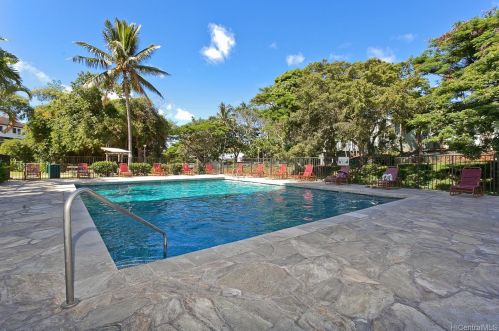 98-402 Koauka Loop, Aiea HI  96701 exterior