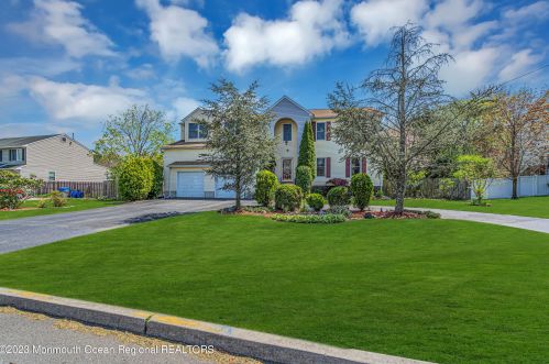 1013 Woodlane Rd, Jackson Twp NJ  08527-1555 exterior
