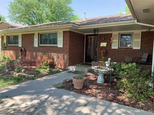 1025 Courtney Ave, Sapulpa, OK 74066-5701
