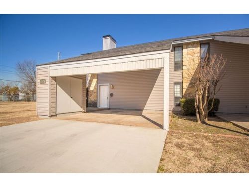 5501 48th Pl, Tulsa, OK 74135-6902