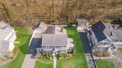 1326 Bolton Rd, New Rochelle, NY 10803-3602