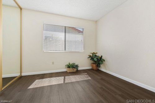 8211 Elston Pl, San Diego CA 92126-2213 exterior