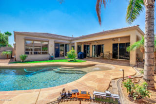 2162 Westchester Dr, Chandler, AZ 85249-4684