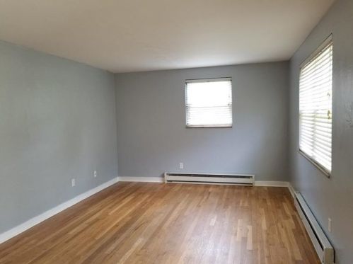 107 Jackson St, Glenshaw PA  15116-1417 exterior