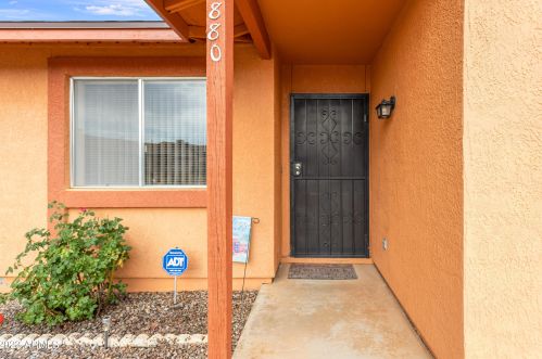 1880 Periwinkle Way, Sierra Vista, AZ 85635-4981