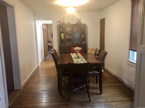 727 Myrtle Ave, West Islip NY  11795-3719 exterior